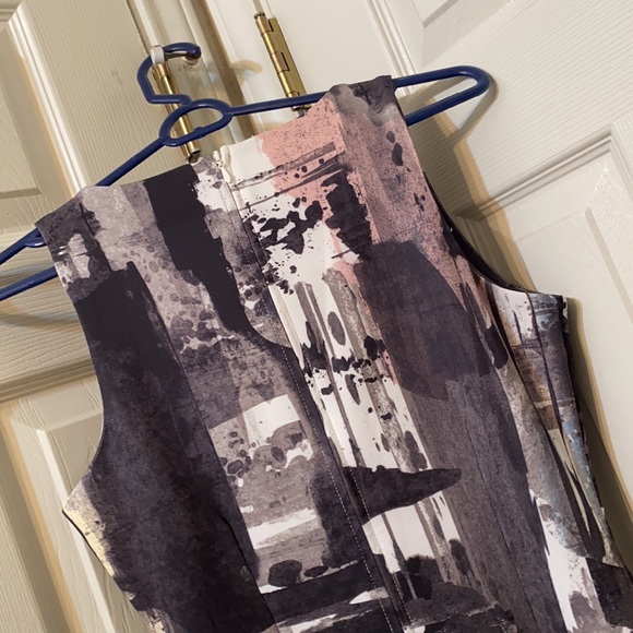 Dress - Picture 5 of 5